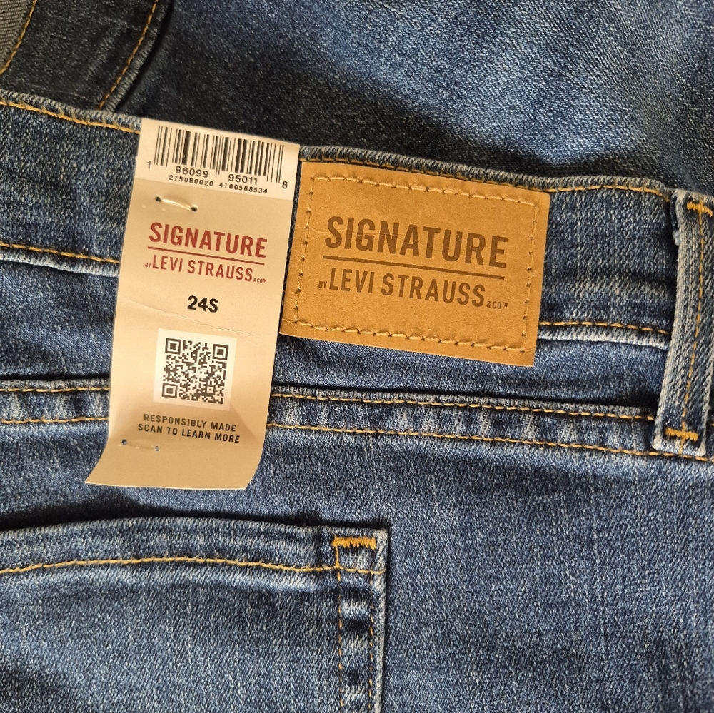 Levi's Mid-Rise Bootcut Women's Denim Jeans - Picture 4 of 10